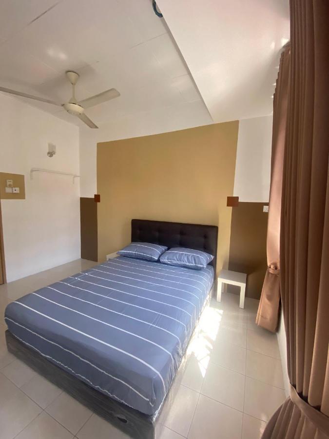 Villa Comfy Sutera Seberang Jaya à Kampong Belah Dua Extérieur photo