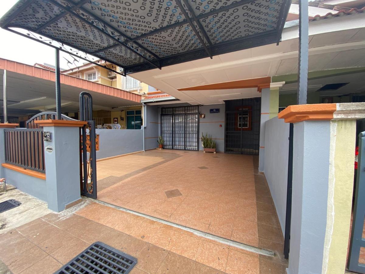 Villa Comfy Sutera Seberang Jaya à Kampong Belah Dua Extérieur photo