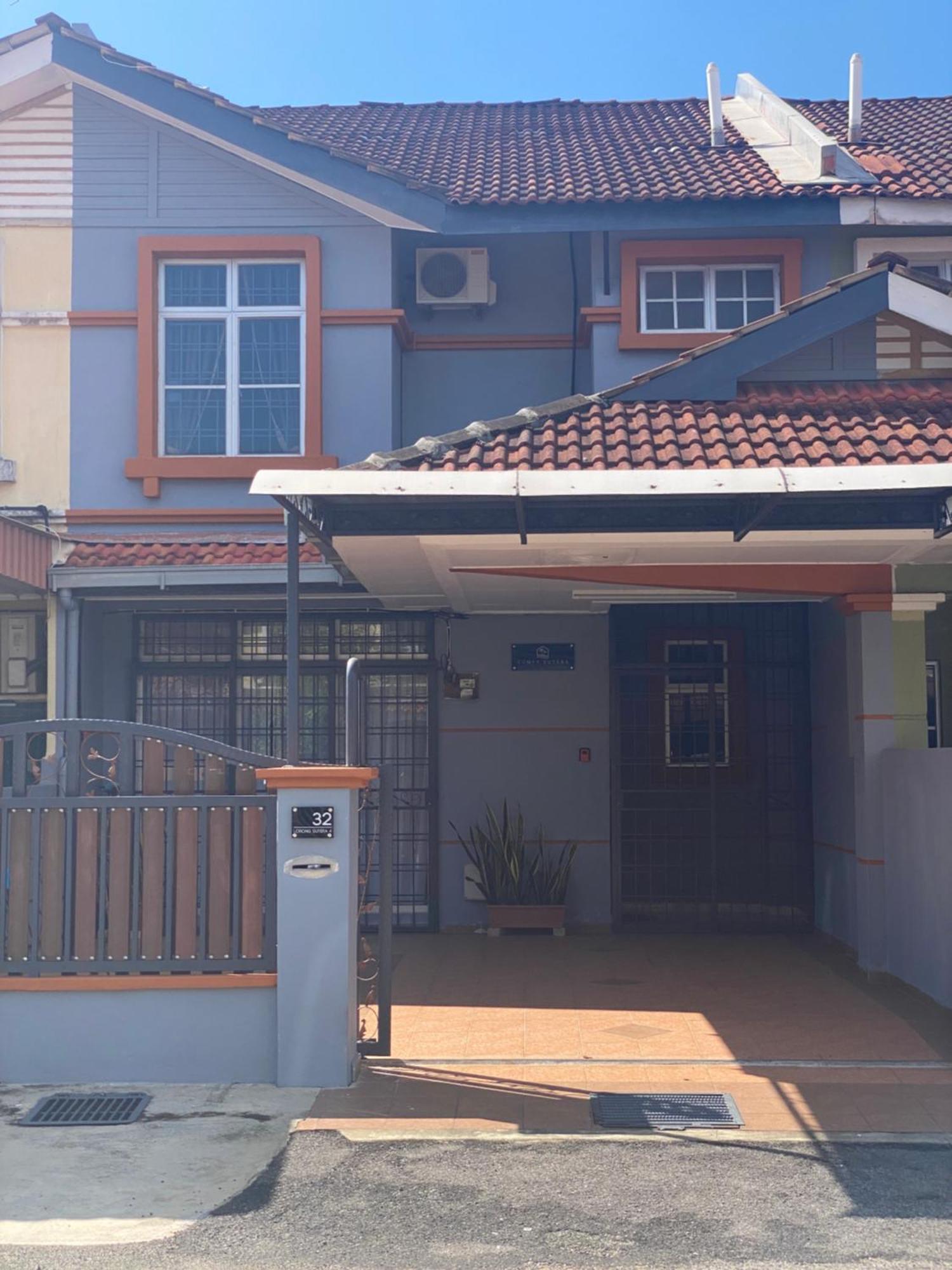 Villa Comfy Sutera Seberang Jaya à Kampong Belah Dua Extérieur photo